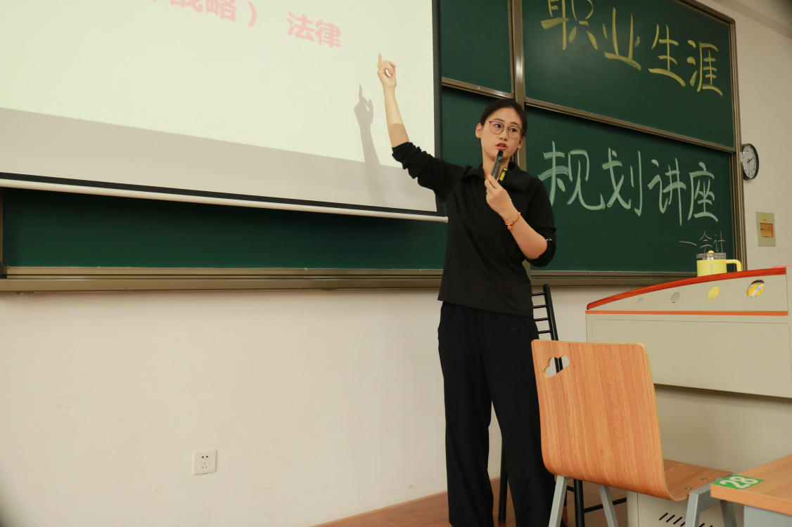 mmexport1760945747551