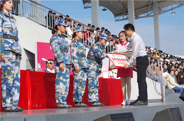 ky.com2020级新生开学典礼顺利举行